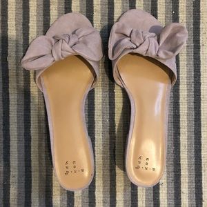 LILAC bow slides from A New Day 👡🎀